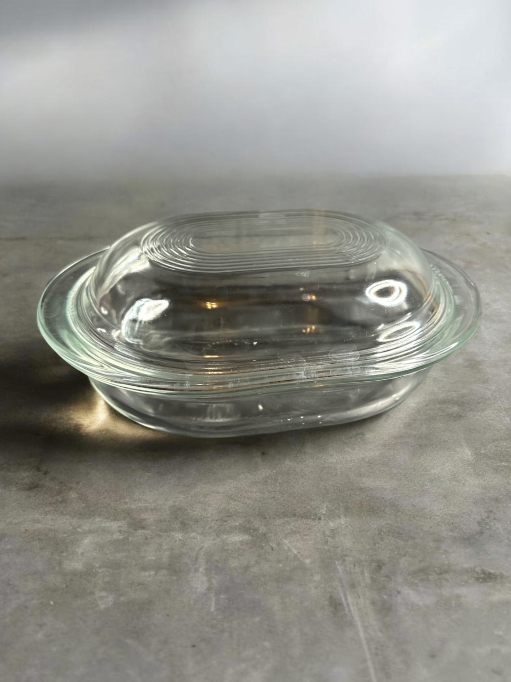 Vintage clear Pyrex oval covered casserole or refrigerator dish